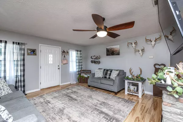 349 Young DR, Stanford, KY 40484