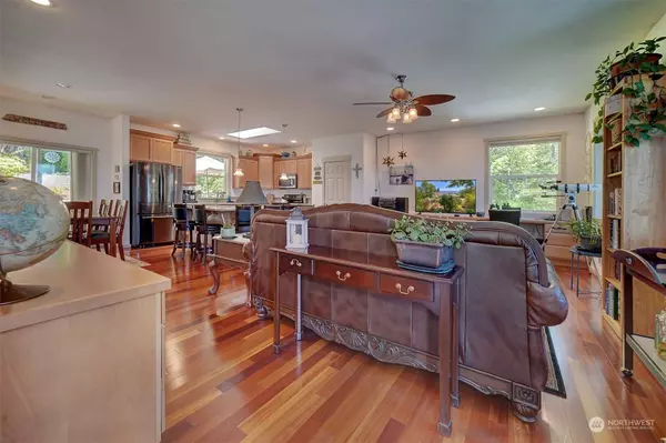 171 Dickey ST, Port Ludlow, WA 98365