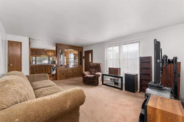 1211 E Lyons Ave ##102, Spokane, WA 99208