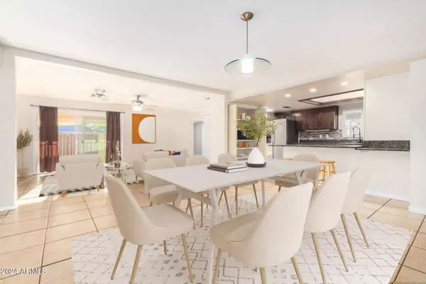 9616 N 43RD Lane, Glendale, AZ 85302