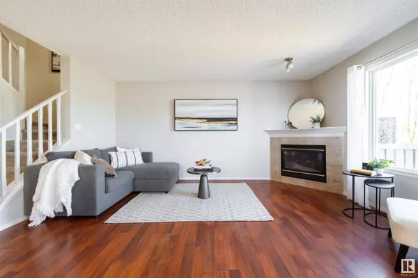 #93 287 MACEWAN RD SW, Edmonton, AB T6W 1T4