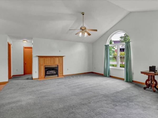 8136 West Pointe DR, Talbott, TN 37877