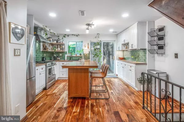 912 KIMBALL ST, Philadelphia, PA 19147