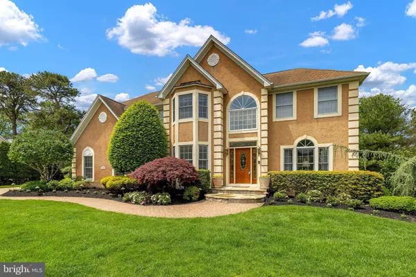 14 REGENCY DR, Voorhees, NJ 08043