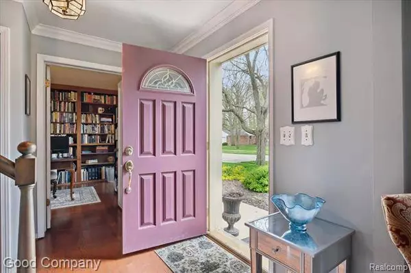 45226 RIVEREDGE Drive, Plymouth, MI 48170