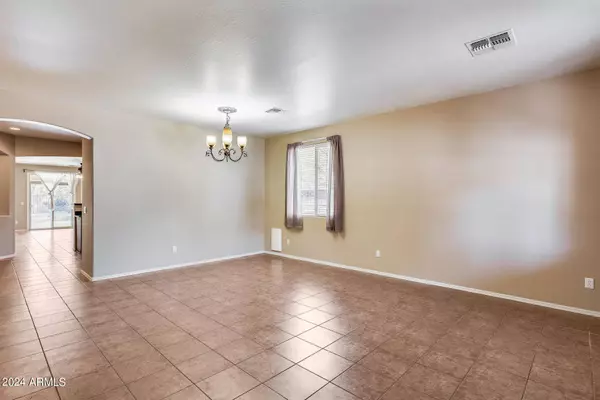 17377 W MORNING GLORY Street, Goodyear, AZ 85338