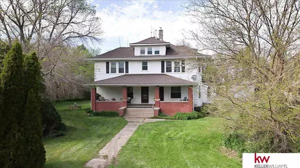 12644 9 County Road, Arlington, NE 68002