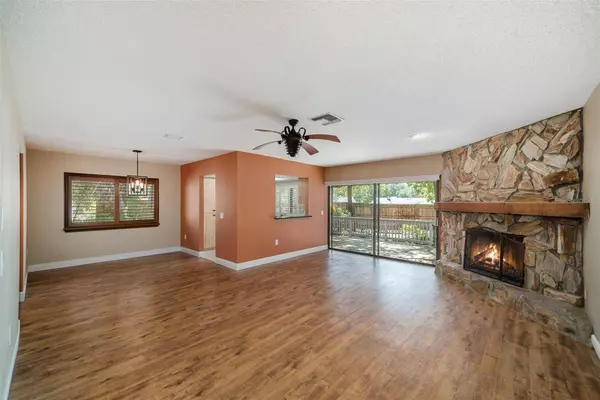 602 OLD MILL POND RD, Palm Harbor, FL 34683