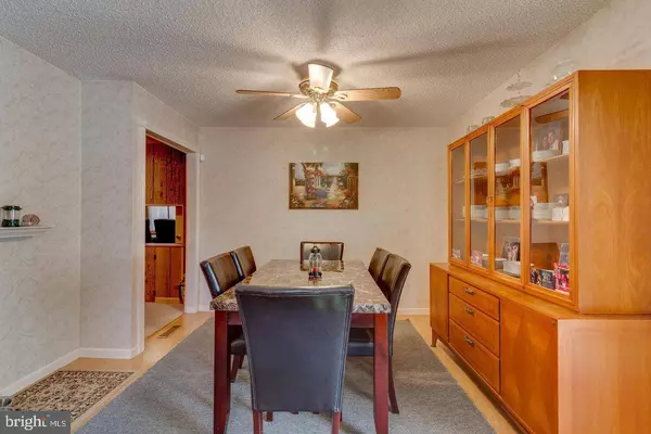 147 DELAWARE DR, Pennsville, NJ 08070