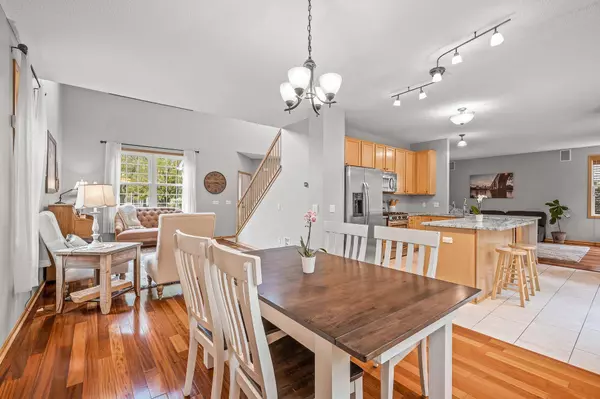 7674 Everest LN N, Maple Grove, MN 55311