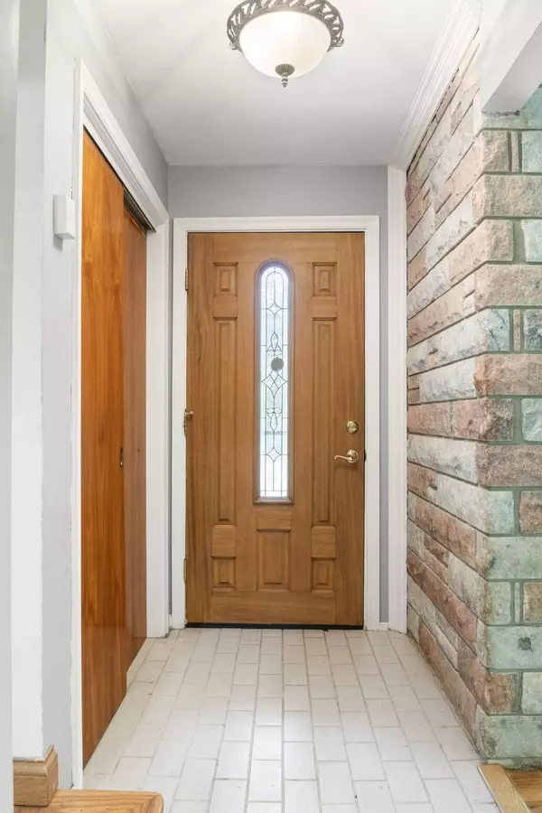 7000 Rodebaugh RD, Indianapolis, IN 46268