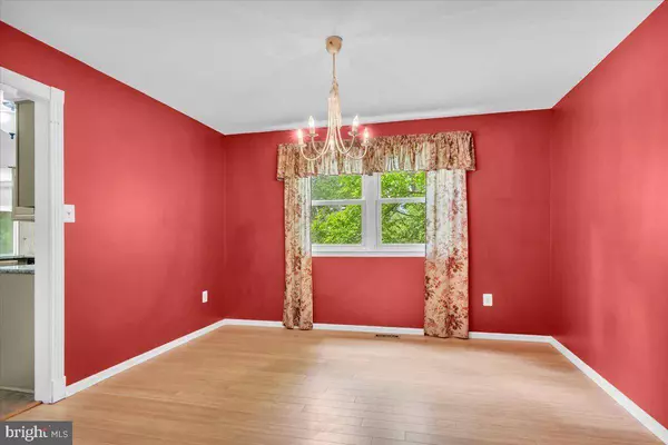 35 CHADWICK DR, Voorhees, NJ 08043