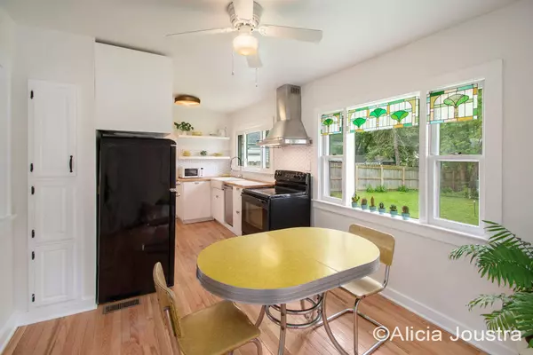 1208 Calgary NE Street, Grand Rapids, MI 49505