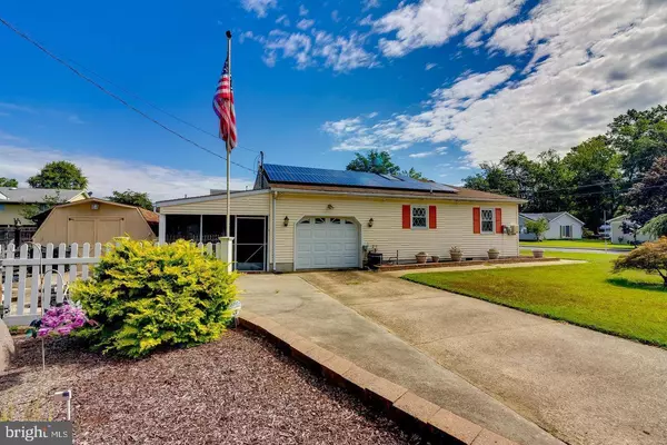 147 DELAWARE DR, Pennsville, NJ 08070