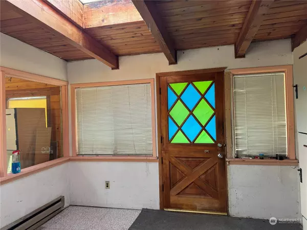 2329 122nd ST SW, Everett, WA 98204