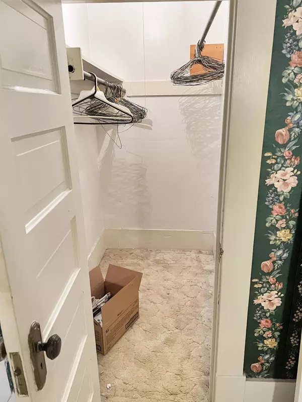 925 Center, Alva, OK 73717