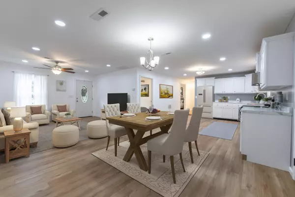 55 Acorn LN, Whitley City, KY 42653