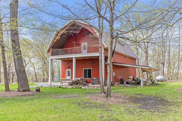 1250 Blair RD, Minnetrista, MN 55364