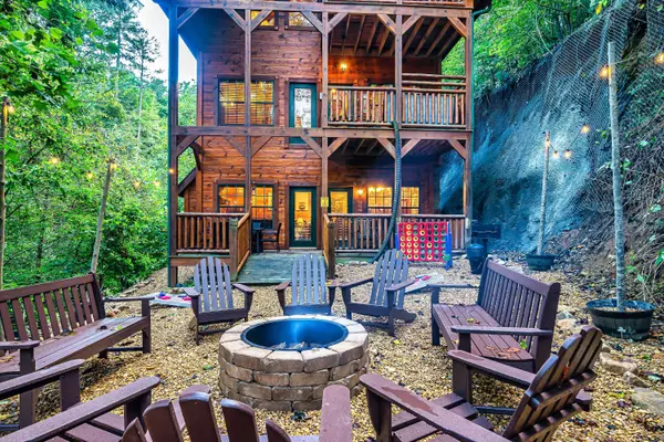 1210 Serenity Lane, Sevierville, TN 37876