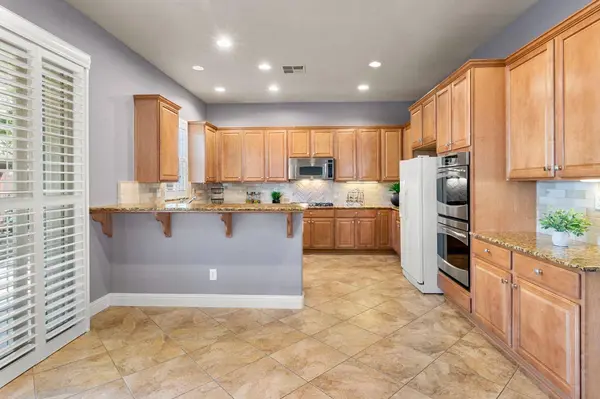 2145 Xavier LN, Roseville, CA 95747