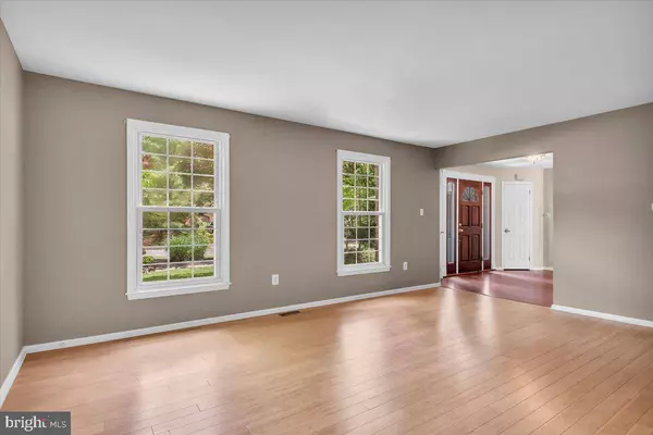 35 CHADWICK DR, Voorhees, NJ 08043