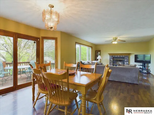 6031 S 157 Circle, Omaha, NE 68135