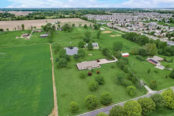 10902 N County Road 1025 E, Brownsburg, IN 46112