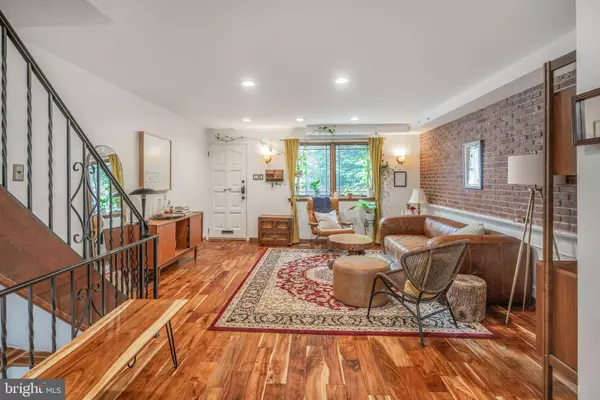 912 KIMBALL ST, Philadelphia, PA 19147