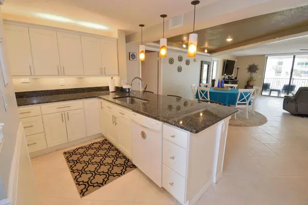 1830 N Atlantic AVE #C207, Cocoa Beach, FL 32931