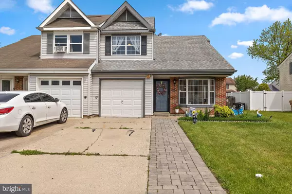 27 BLYTH CT, New Castle, DE 19720