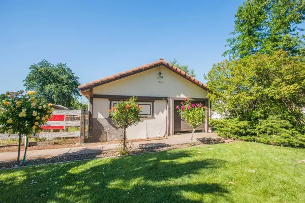 10329 Linscott CT, Elk Grove, CA 95624