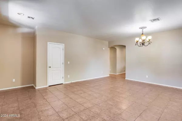 17377 W MORNING GLORY Street, Goodyear, AZ 85338