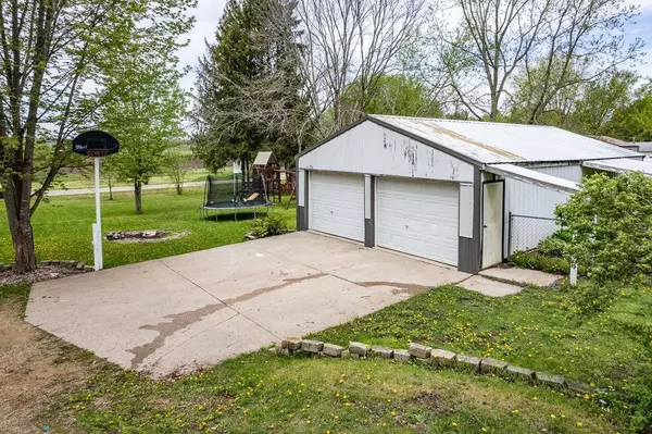 420 Mill Street, La Valle, WI 53941