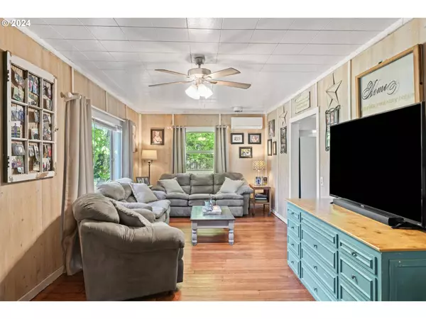 23636 WARTHEN RD, Elmira, OR 97437