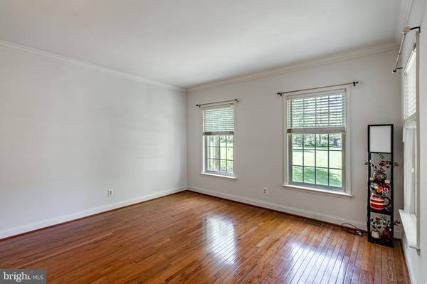 491 FAIRMONT DR, Chester Springs, PA 19425