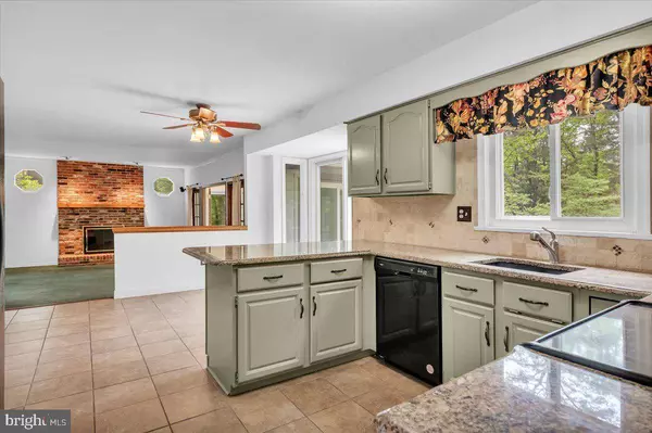 35 CHADWICK DR, Voorhees, NJ 08043