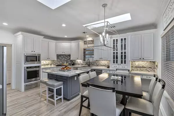 2391 Briarhill Boulevard, Highland Village, TX 75077