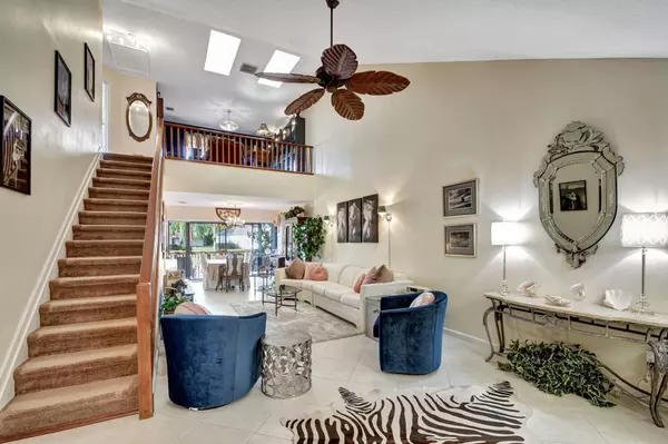 905 Landings BLVD, Greenacres, FL 33413