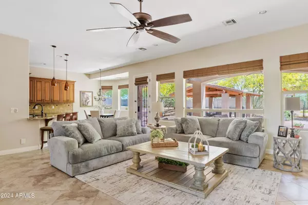 6767 W MARRON Drive, San Tan Valley, AZ 85144