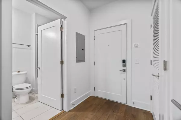 1041 E Trinity Ln #204, Nashville, TN 37216