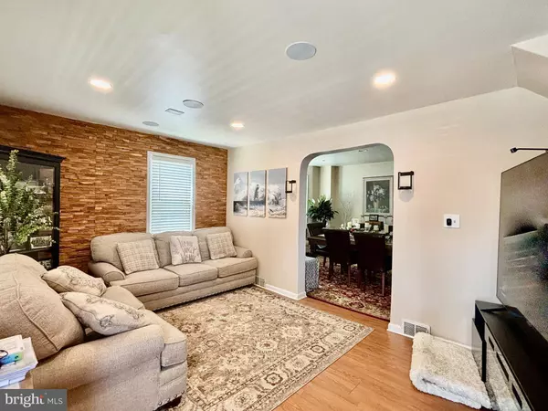 171 ELM AVE, Woodlynne, NJ 08107