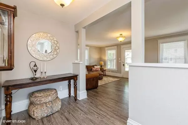 606 Rapids Street, Adel, IA 50003