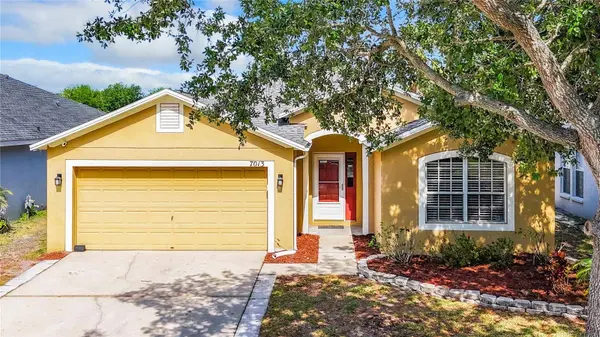 7013 MONARCH PARK DR, Apollo Beach, FL 33572