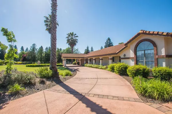 10329 Linscott CT, Elk Grove, CA 95624