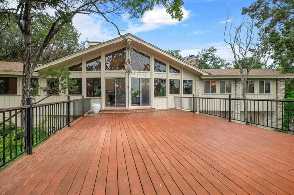 530 Dragon, Lakeway, TX 78734