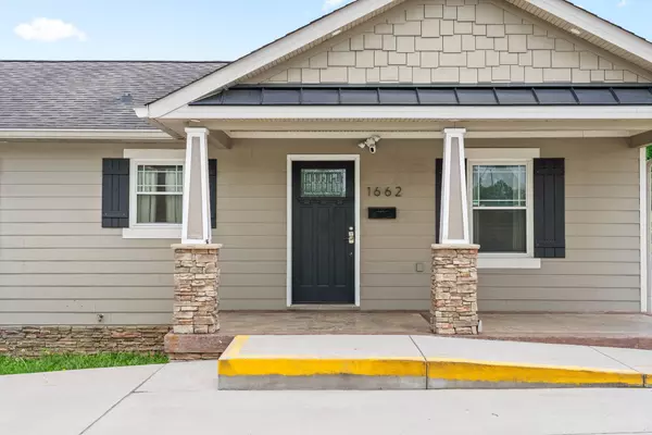 1662 Golf Club Ln, Clarksville, TN 37043