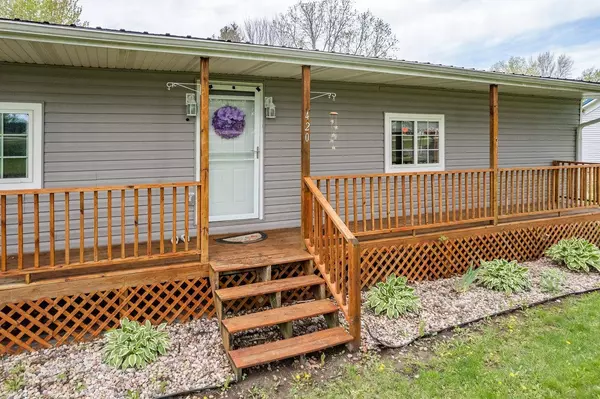 420 Mill Street, La Valle, WI 53941