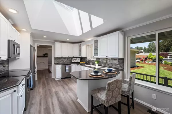 5647 87th AVE SE, Olympia, WA 98513