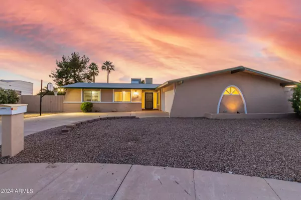 9616 N 43RD Lane, Glendale, AZ 85302