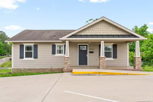 1662 Golf Club Ln, Clarksville, TN 37043